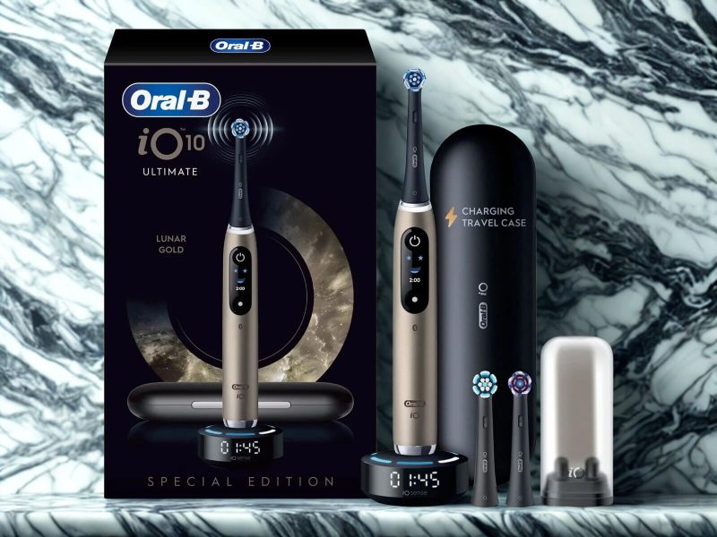 Oral-B i10 lunar gold canva